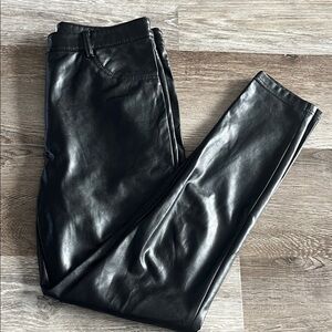 ARITZIA Faux Leather Pants Size 4